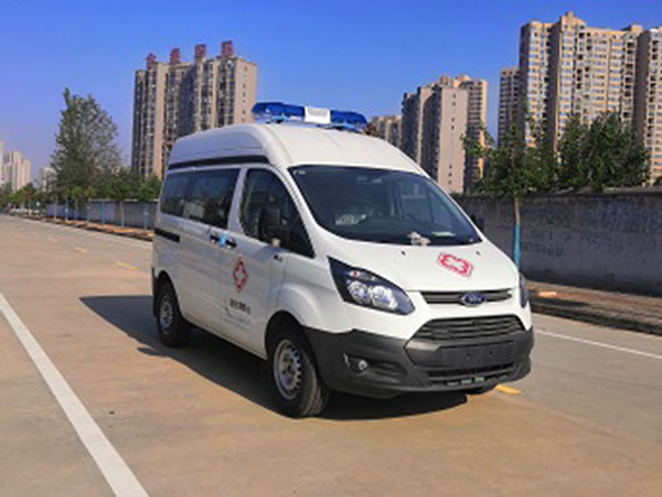国六福特V362短轴中顶救护车